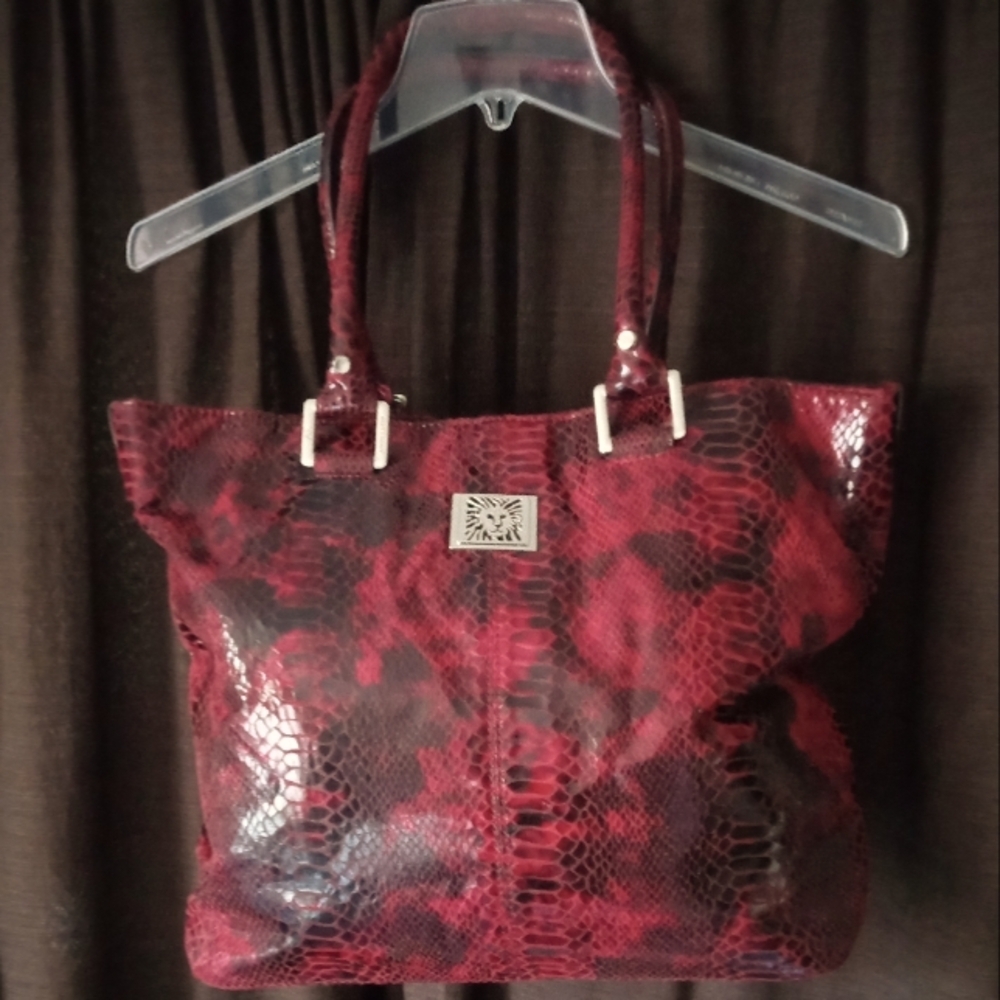 ANNE KLEIN